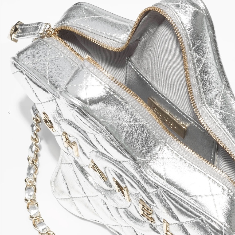 Chanel Silver Walk of Fame Silver and Gold Star bag! Stunning collectors piece! - Picture 10 of 11